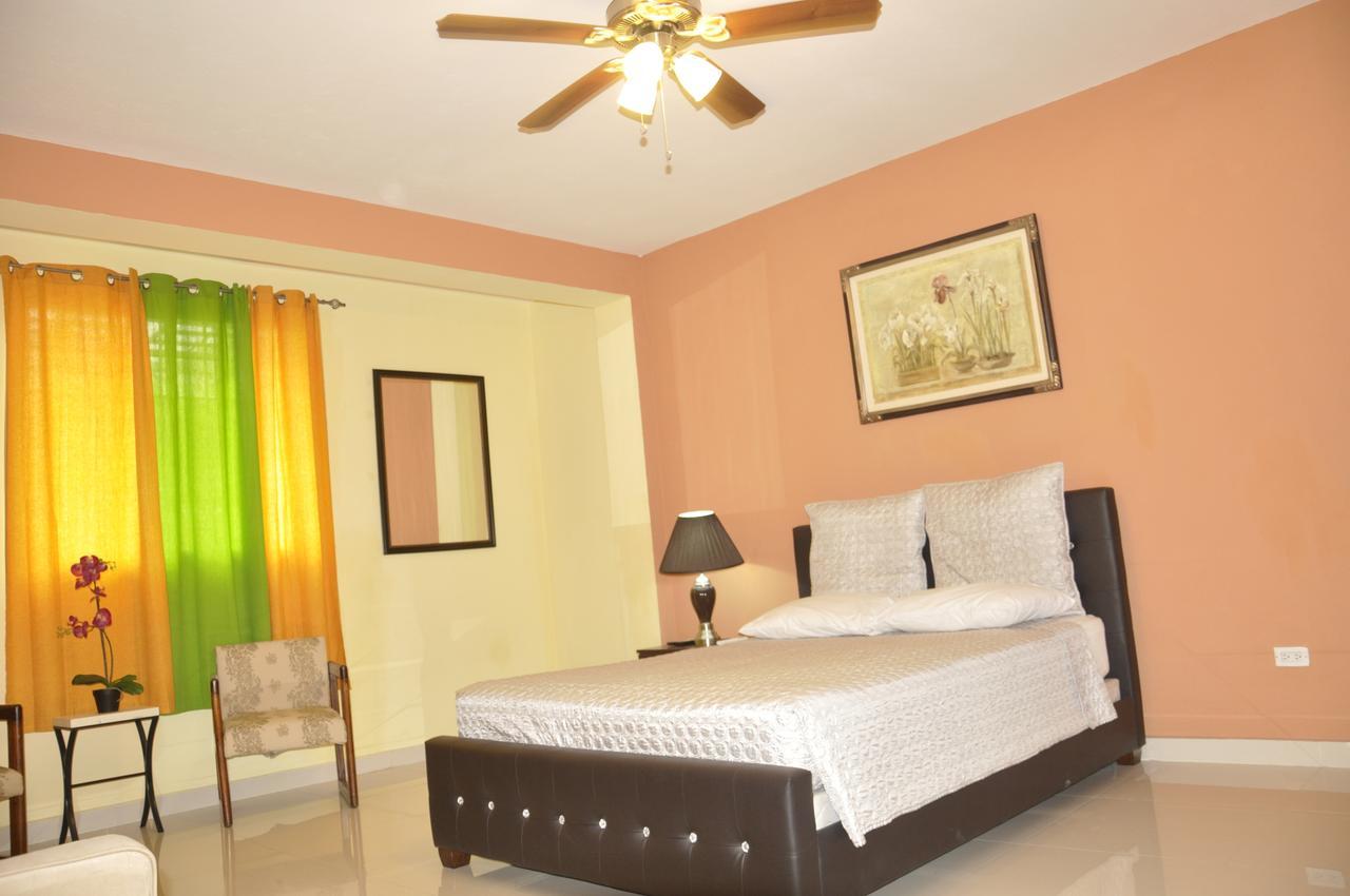 Sams Hotel Port-au-Prince Buitenkant foto